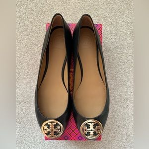 Tory Burch Benton 2 Ballet Flat in Nappa Leather
